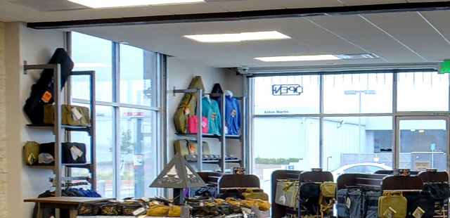 Raw Steel Outrigger Displays | Shelving & Clothing Systems - Creative ...
