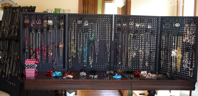 Raw Steel Necklace & Bracelet Displays